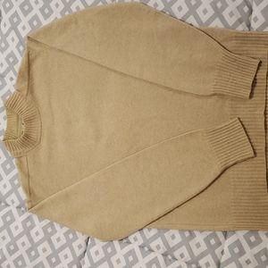 Cashmere sweater made on Scotland